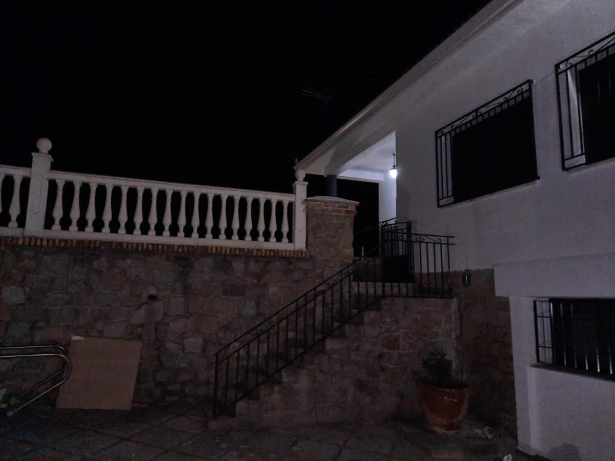 فيلا La Garzona Andújar المظهر الخارجي الصورة